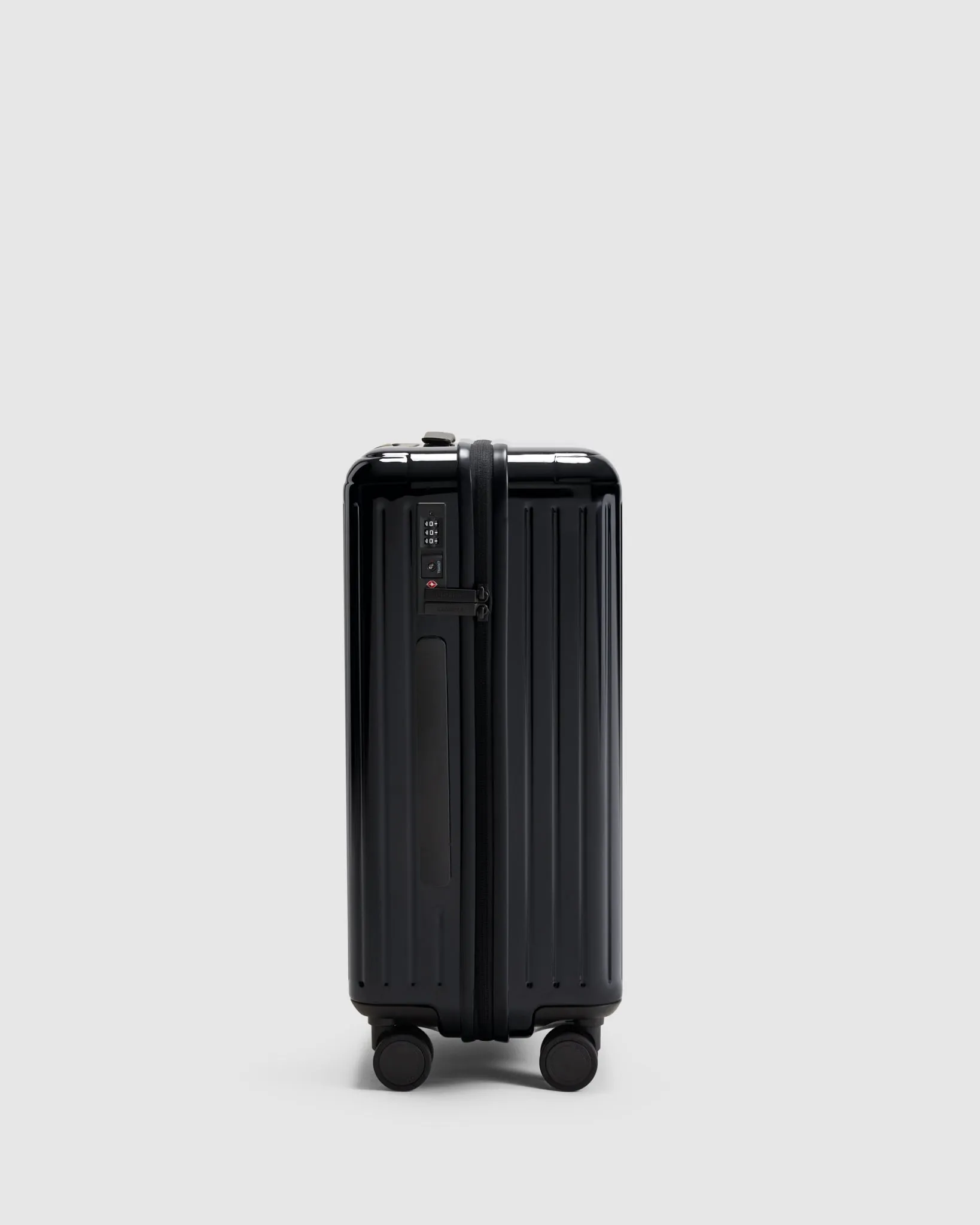 Carry On Suitcase - Onyx Black