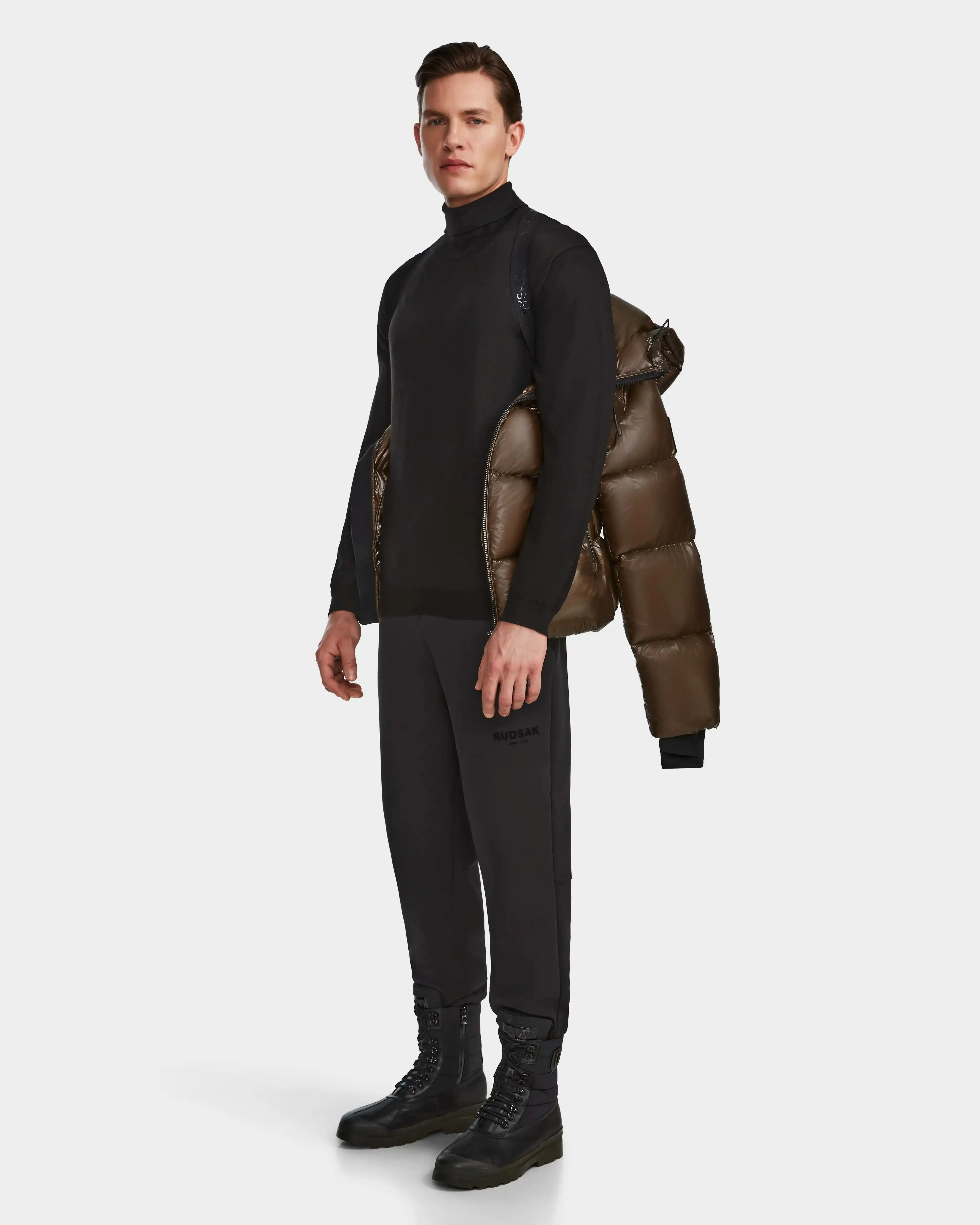 DANIEL S - M123509 Light Olive