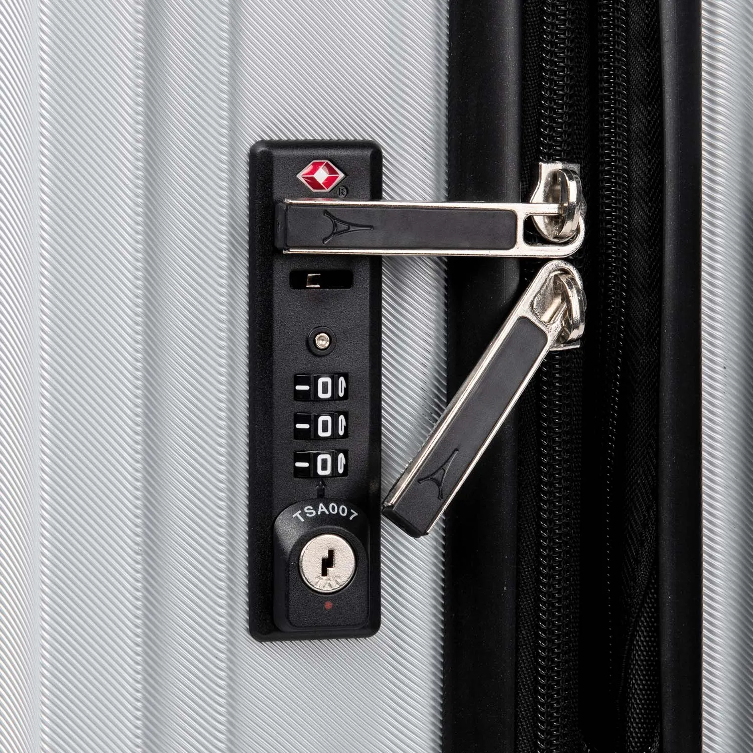 Maxlite® Air Compact Carry-on Expandable Hardside Spinner
